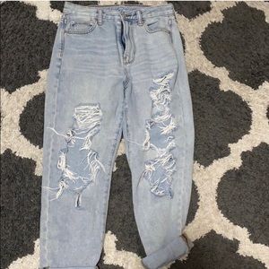 American Eagle mom jeans
